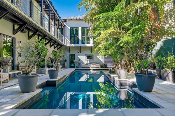 Natoma Manors, 1680 Onaway Dr, Miami, Florida 33133, image 2
