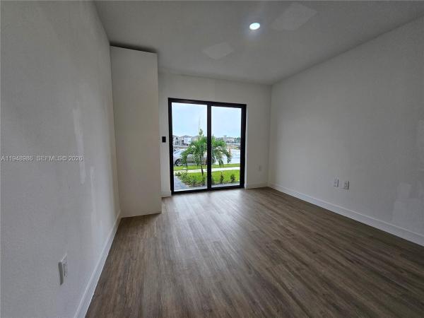 On Alba, 215 NW 13th Pl, Florida City, Florida 33034, image 2