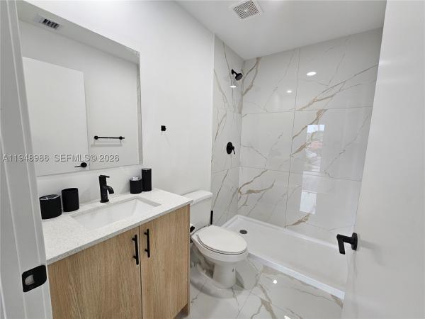 On Alba, 215 NW 13th Pl, Florida City, Florida 33034, image 2