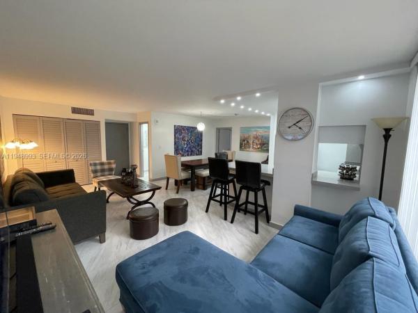 Plaza Of The Americas, 16919 N Bay Rd #104, Sunny Isles Beach, Florida 33160, image 1