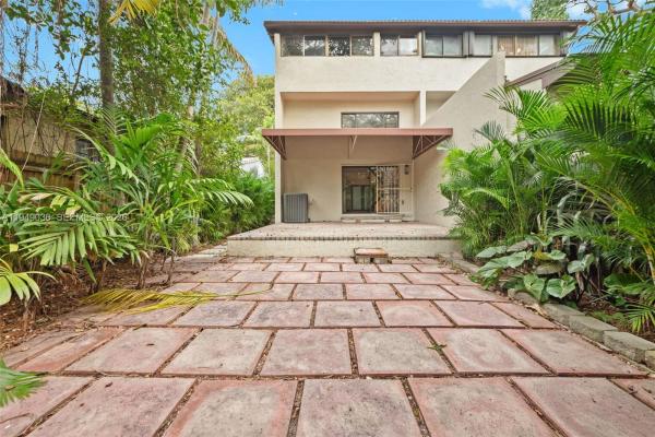 3076 Mcdonald St #B, Miami, Florida 33133, image 1