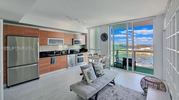 Vizcayne South, 253 NE 2nd St #3305, Miami, Florida 33132, image 1