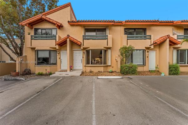 Dadeland Cove, 7858 SW 102nd Ln, Kendall, Florida 33156, image 2