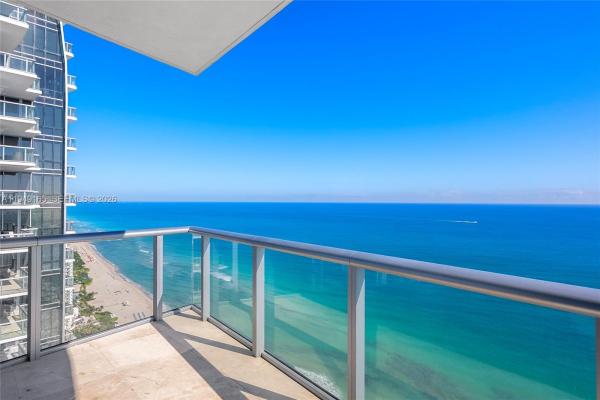 Jade Beach, 17001 Collins Ave #4208, Sunny Isles Beach, Florida 33160, image 2