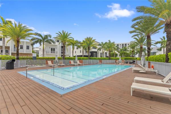 Oasis Park Square At Doral, 8415 NW 34th Dr, Doral, Florida 33122, image 2