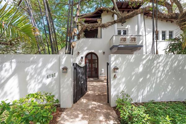 Sunshine Vistas, 4191 Lybyer Ave, Miami, Florida 33133, image 1