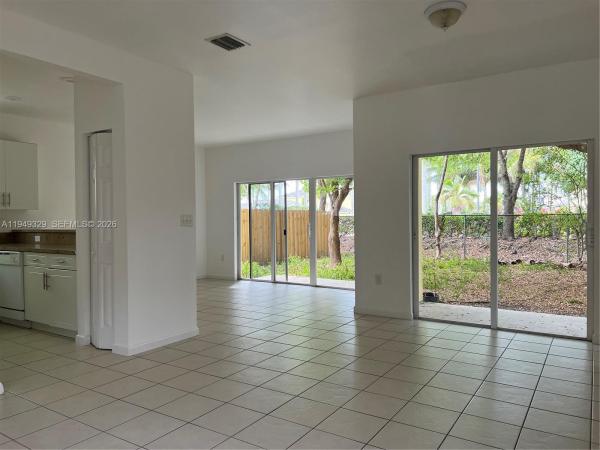 Emilios Place At Oasis, 3334 NE 3rd Dr, Homestead, Florida 33033, image 2
