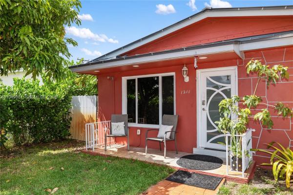 Scott Lake Manor, 1211 NW 179th St, Miami Gardens, Florida 33169, image 1