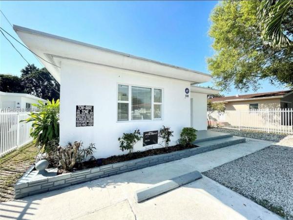 1130 NE 111th St, Biscayne Park, Florida 33161, image 2