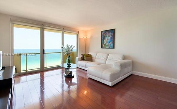 Spiaggia Ocean, Surfside, Florida 33154, image 2