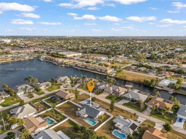 Cape Coral, 211 SW 47th St, Cape Coral, Florida 33914, image 1