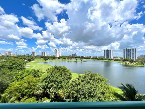 Turnberry Village North Tower, 20000 E Country Club Dr #806, Aventura, Florida 33180, image 3