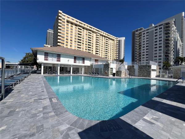 Plaza Towers, 1833 S Ocean Dr #1109, Hallandale Beach, Florida 33009, image 2