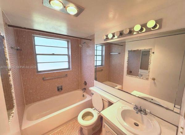 573 Durham U, Deerfield Beach, Florida 33442, image 1