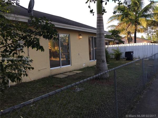 Pine Needles, 16345 SW 303rd St, Leisure City, Florida 33033, image 3
