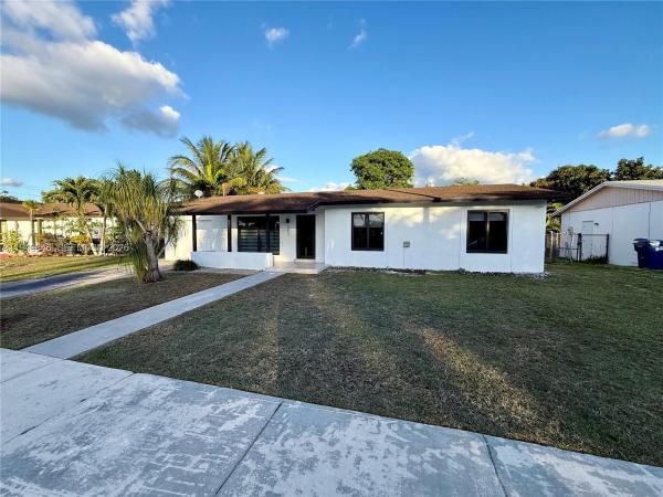 Fairway Estates, 15235 SW 108th Ct, Kendall, Florida 33157, image 2