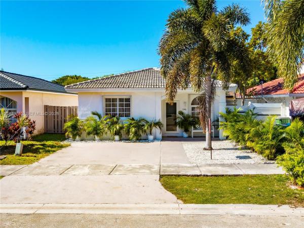 1106 SE 13th Ave, Homestead, Florida 33035, image 1