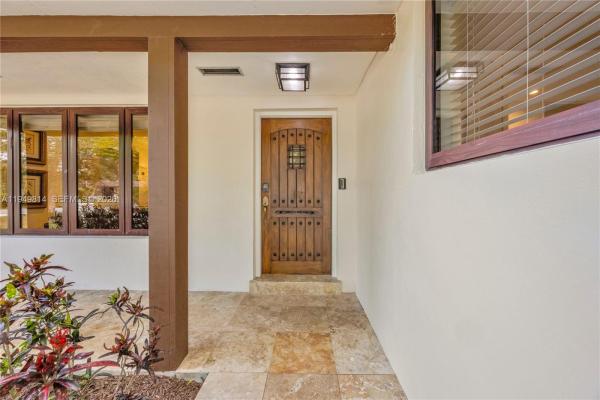Cambridge Lawns, 6220 SW 61st St, South Miami, Florida 33143, image 3