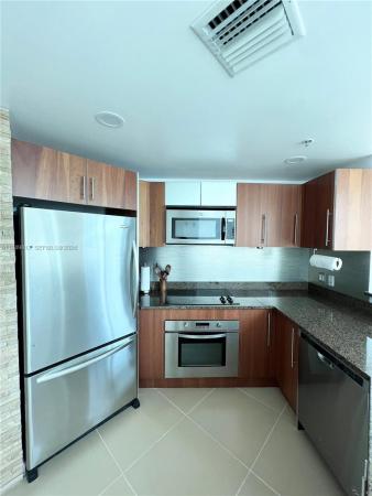 Met 1, 300 S Biscayne Blvd #L-814, Miami, Florida 33131, image 1