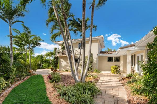 Biscayne Point, 1155 S Biscayne Point Rd, Miami Beach, Florida 33141, image 1