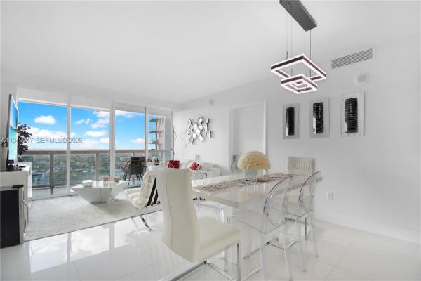 1800 Club, 1800 N Bayshore Dr #3410, Miami, Florida 33132, image 1