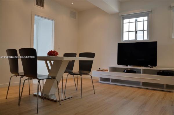 Bogart, 700 16th St #201, Miami Beach, Florida 33139, image 2