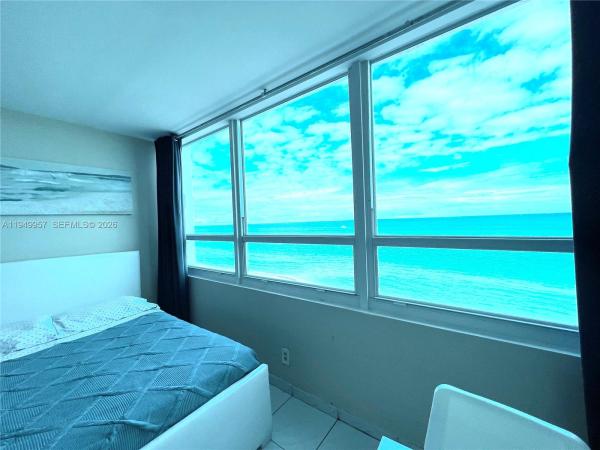 Castle Beach Club, 5445 Collins Ave #1425, Miami Beach, Florida 33140, image 2