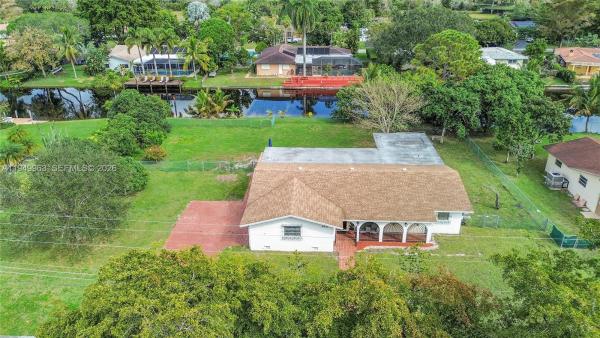 Plantation Estates, 980 Renmar Dr, Plantation, Florida 33317, image 1