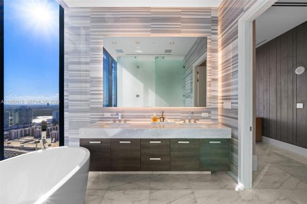 Muse, 17141 Collins Ave #3002, Sunny Isles Beach, Florida 33160, image 1