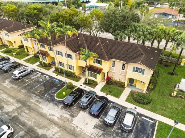 San Remo Townhomes, 6038 SW 19th Pl, North Lauderdale, Florida 33068, image 1