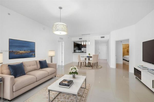 3030 Aventura, 3030 NE 188th St #606, Aventura, Florida 33180, image 2
