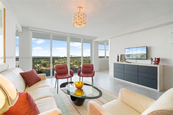 Royal Embassy, 5750 Collins Ave #15E, Miami Beach, Florida 33140, image 1