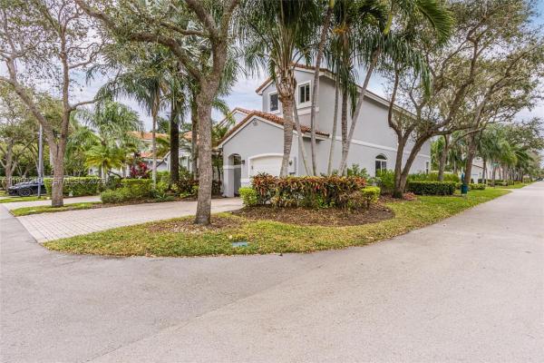 West Lake Village, 1140 Canella Ln, Hollywood, Florida 33019, image 3