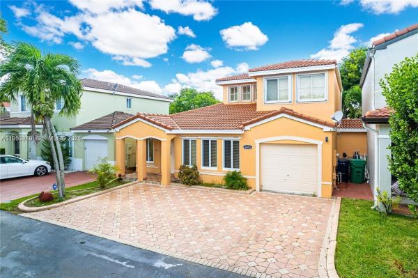 16453 SW 97th St, Unincorporated Dade County, Florida 33196, image 1