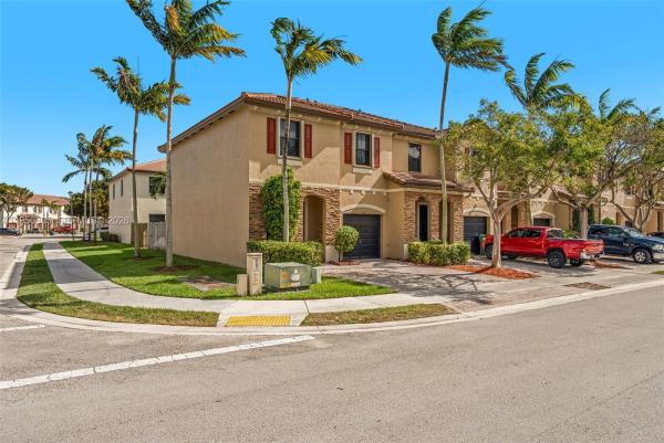 Silver Palms East, 23465 SW 113th Psge, Princeton, Florida 33032, image 2