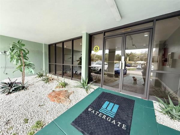 Watergate, 2771 Taft St #411, Hollywood, Florida 33020, image 1