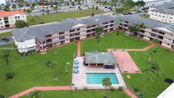 Beverly Hills, 5300 Washington St #112S, Hollywood, Florida 33021, image 1