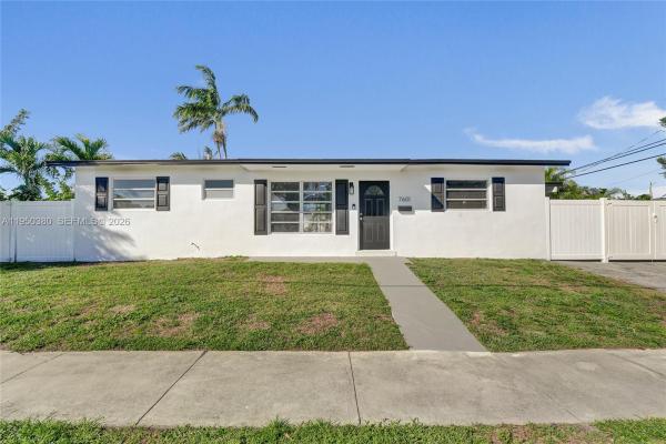 Driftwood Estates, 7601 Farragut St, Hollywood, Florida 33024, image 2
