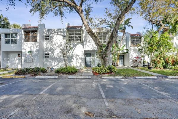 9451 Live Oak Pl #102, Davie, Florida 33324, image 3