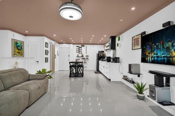 Silver Palms At Dadeland, 7401 SW 82nd St #202S, Glenvar Heights, Florida 33143, image 1