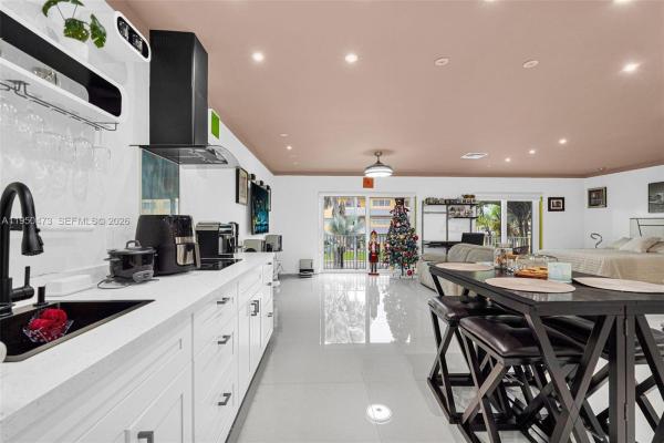 Silver Palms At Dadeland, 7401 SW 82nd St #202S, Glenvar Heights, Florida 33143, image 3