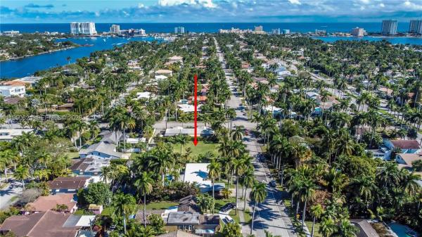 Hollywood Lakes, 1211 Tyler St, Hollywood, Florida 33019, image 2