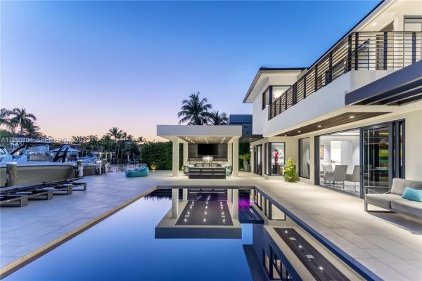 Keystone Island, 2370 Bayview Ln, North Miami, Florida 33181, image 1