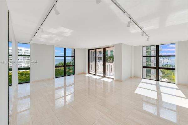 Towers Of Key Biscayne, 1121 Crandon Blvd #F601, Key Biscayne, Florida 33149, image 1