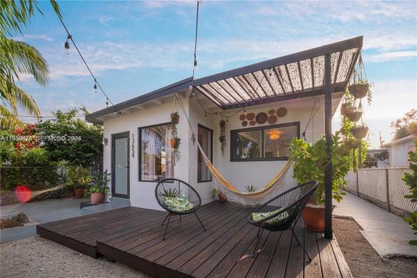 Trailer City, 13654 NE 20th Pl, North Miami Beach, Florida 33181, image 1