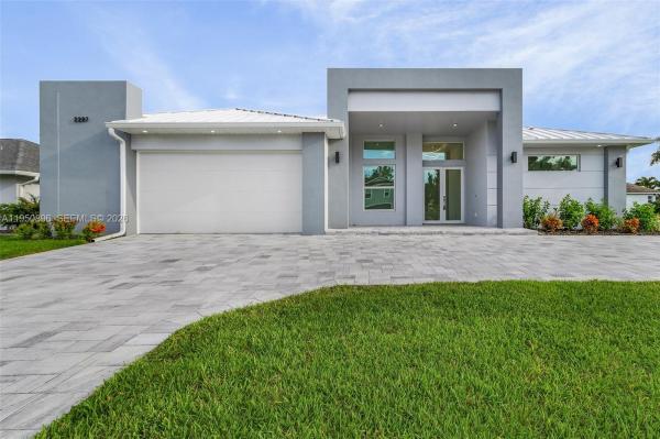 Cape Coral, 2207 SW 32nd St, Cape Coral, Florida 33914, image 1
