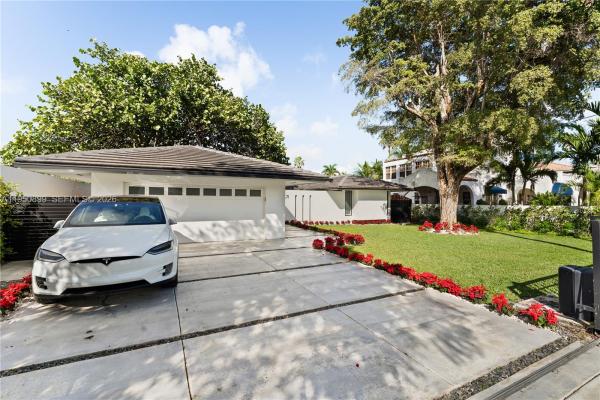 Ademar Park, 1071 NE 83rd St, Miami, Florida 33138, image 2