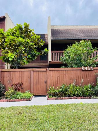 6425 SW 116th Pl #E, Unincorporated Dade County, Florida 33173, image 1