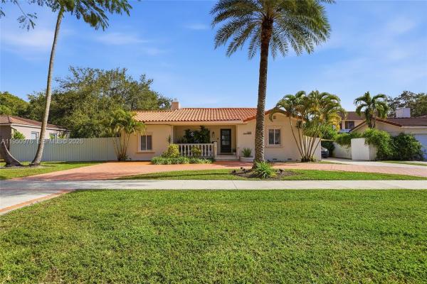 Country Club Estates, 565 South Dr, Miami Springs, Florida 33166, image 1