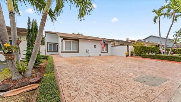 9798 SW 147th Pl, The Hammocks, Florida 33196, image 3